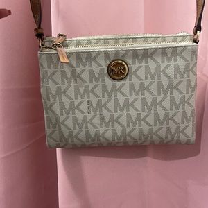 Michael Kors Crossbody